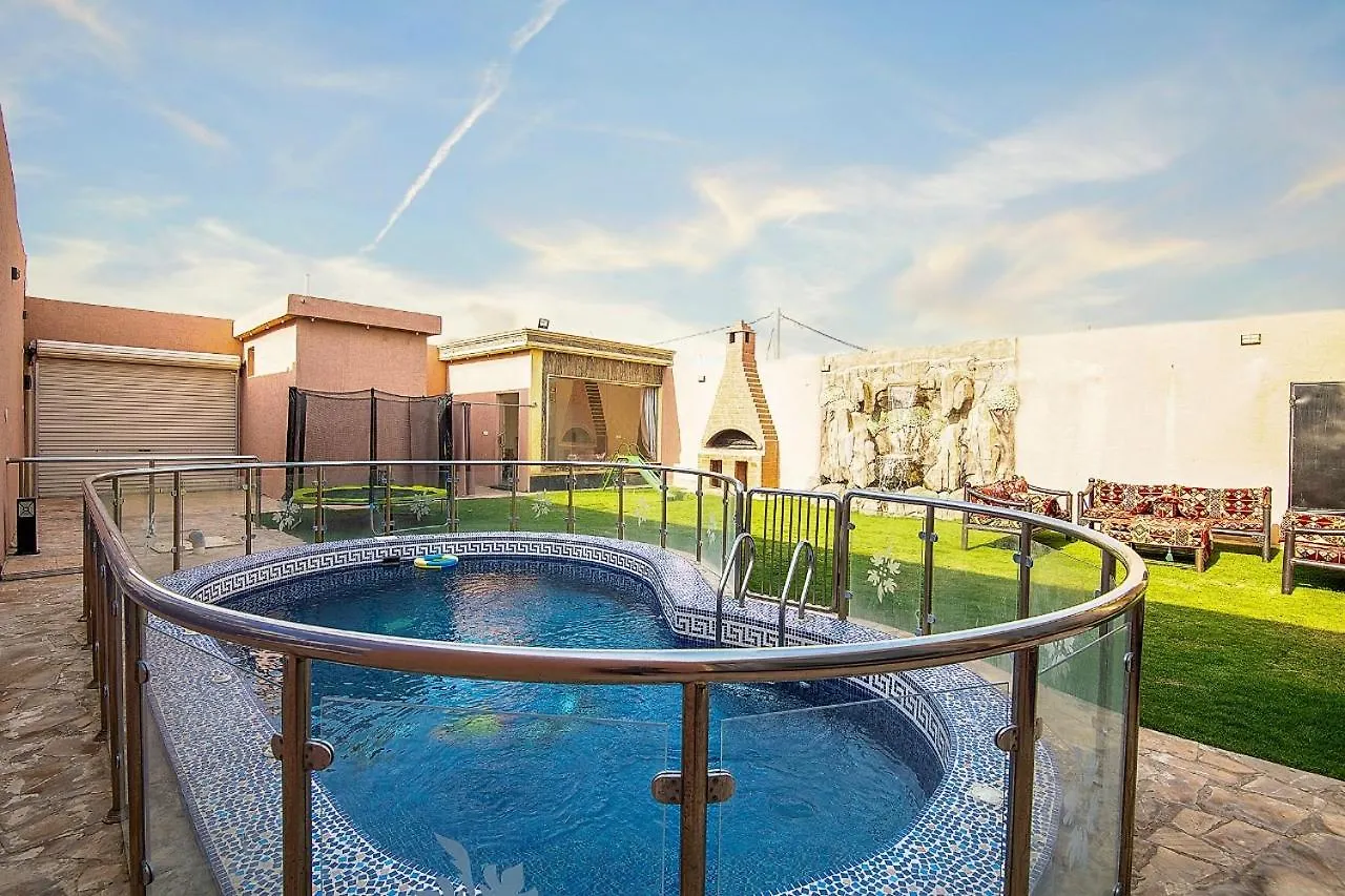 Alremal Resort منتجع شاليهات انوار 利雅德